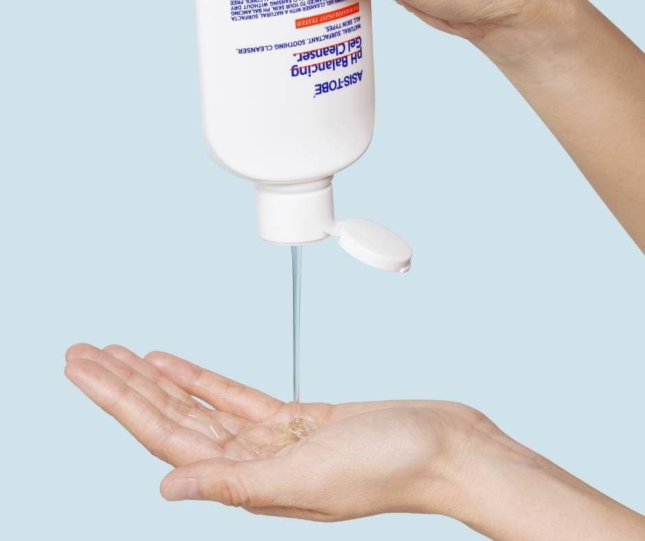 PH BALANCING GEL CLEANSER